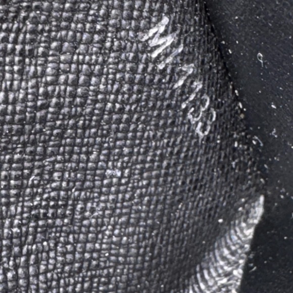 Louis Vuitton
2013 Damier Graphite Pattern Zippy Compact Wallet - Picture 13 of 14